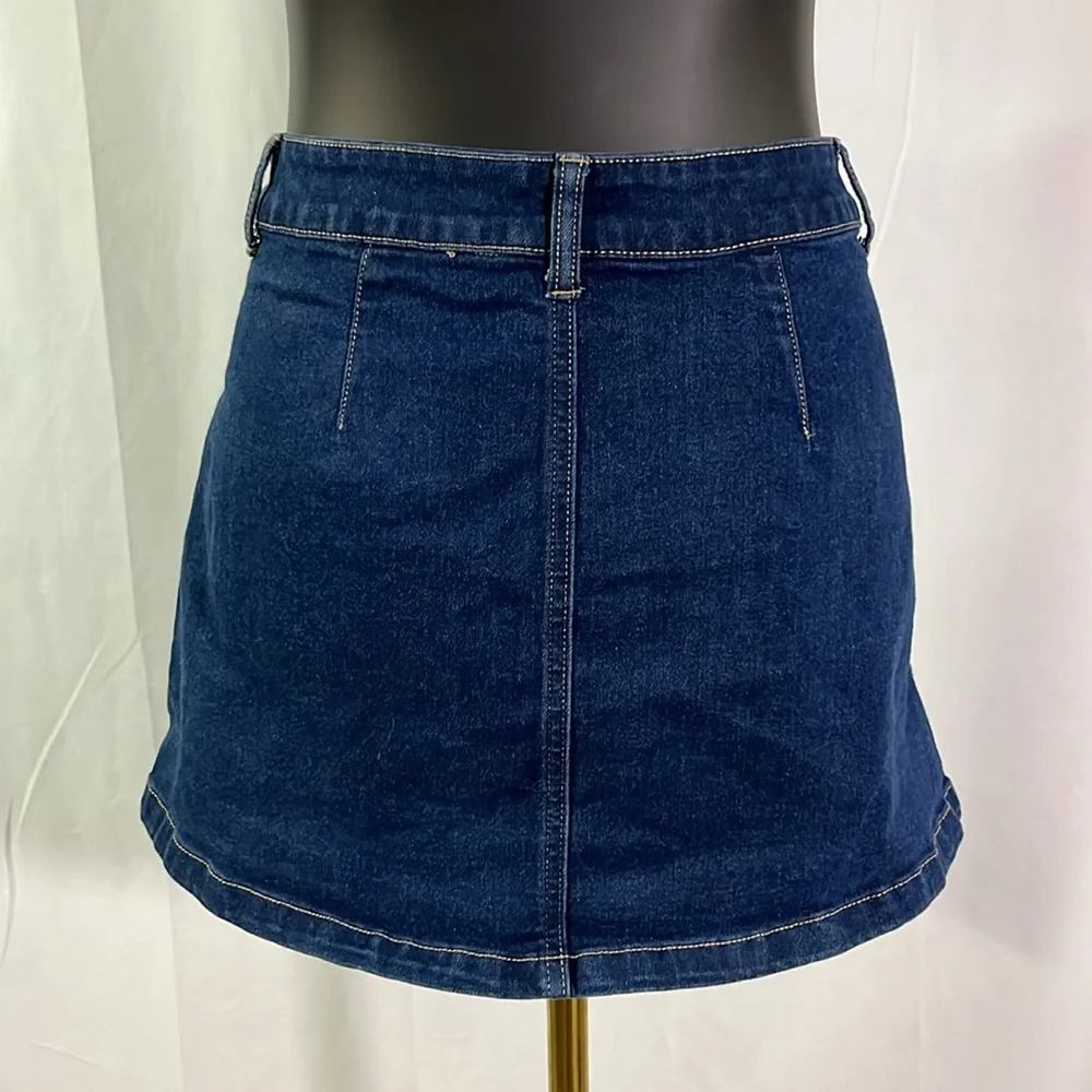 🛍 6 for $35 • Sincerely Jules Zip Front Patch Pocket Denim Mini Skirt